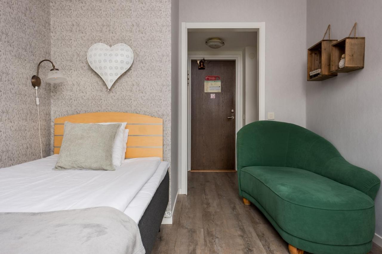 Vannas Hotel Vaennaes מראה חיצוני תמונה