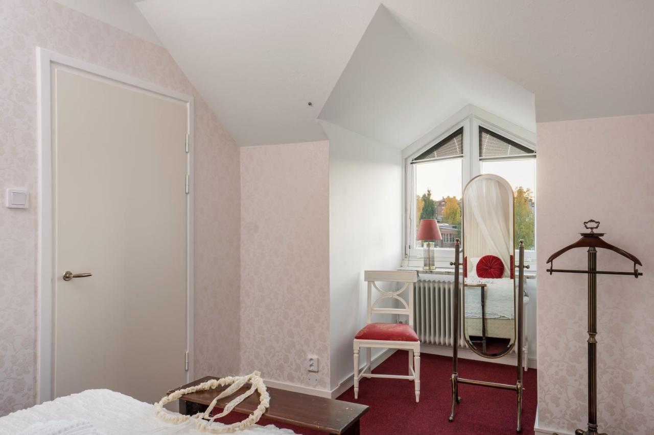 Vannas Hotel Vaennaes מראה חיצוני תמונה