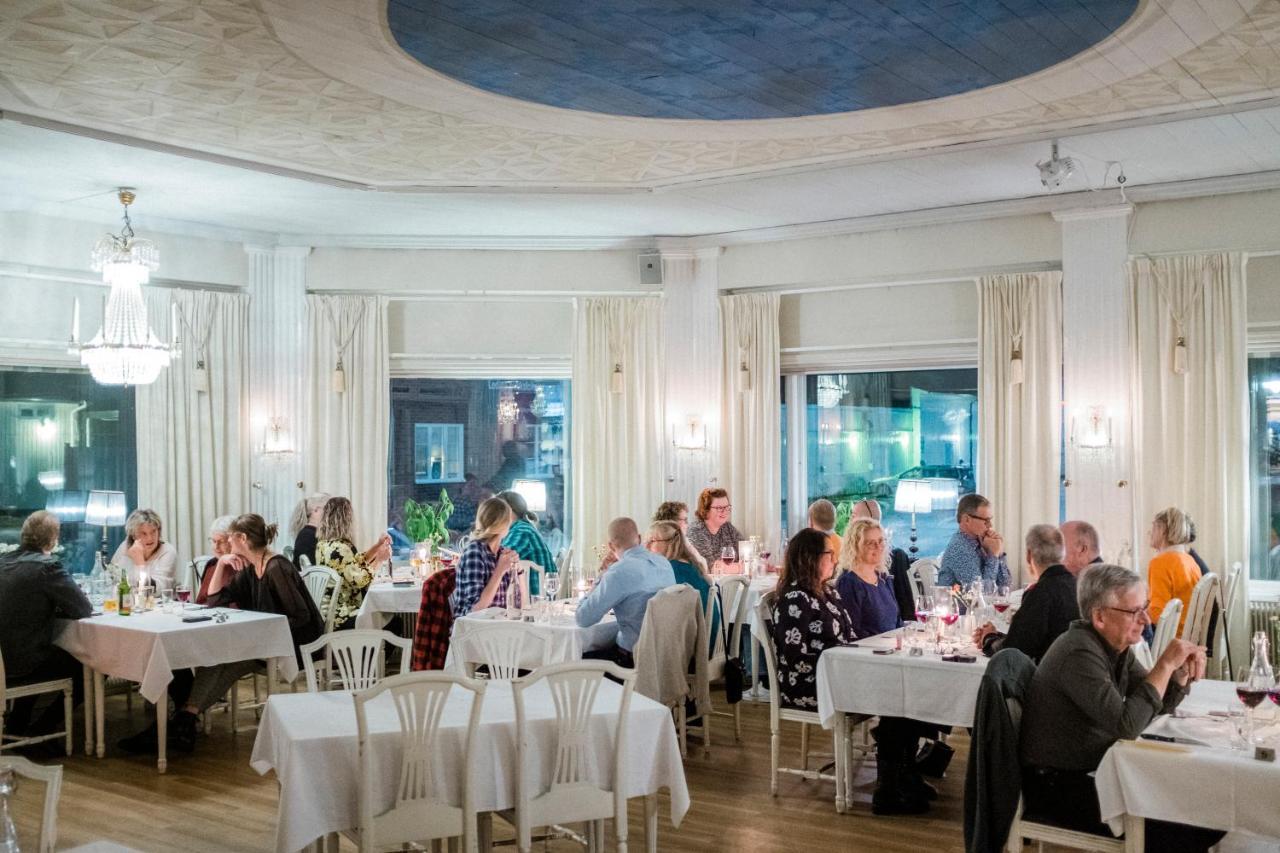 Vannas Hotel Vaennaes מראה חיצוני תמונה
